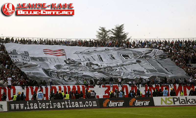 gal/2013-2014/partizan_cz_derbi146/delije08.jpg